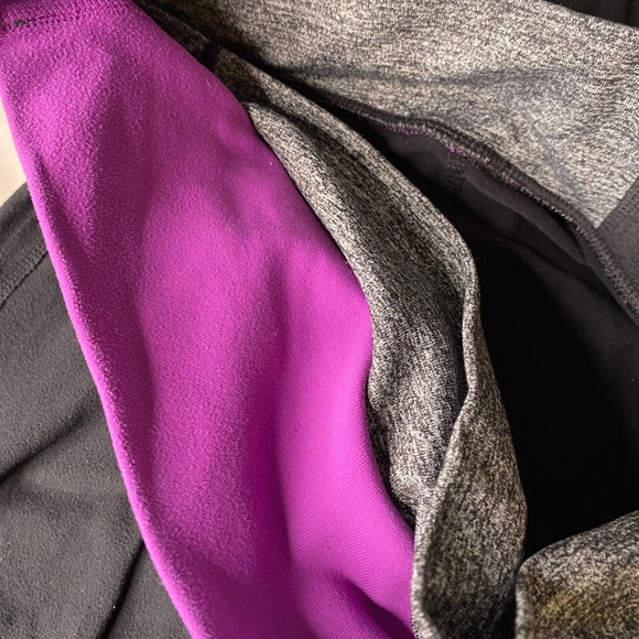 Lululemon straight leg yoga pants - Picture 4 of 6